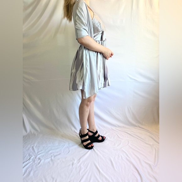 Fiesta Sparkly Glitter Silver Metallic Deep V Halter Mini Homecoming Dress - S - Picture 8 of 16